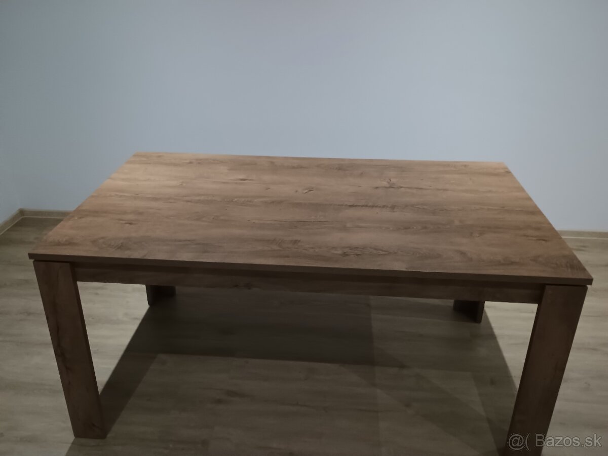 Jedálenský stôl - 3
