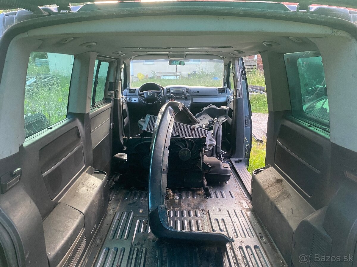 Multivan 2,5 128kw manual - 3