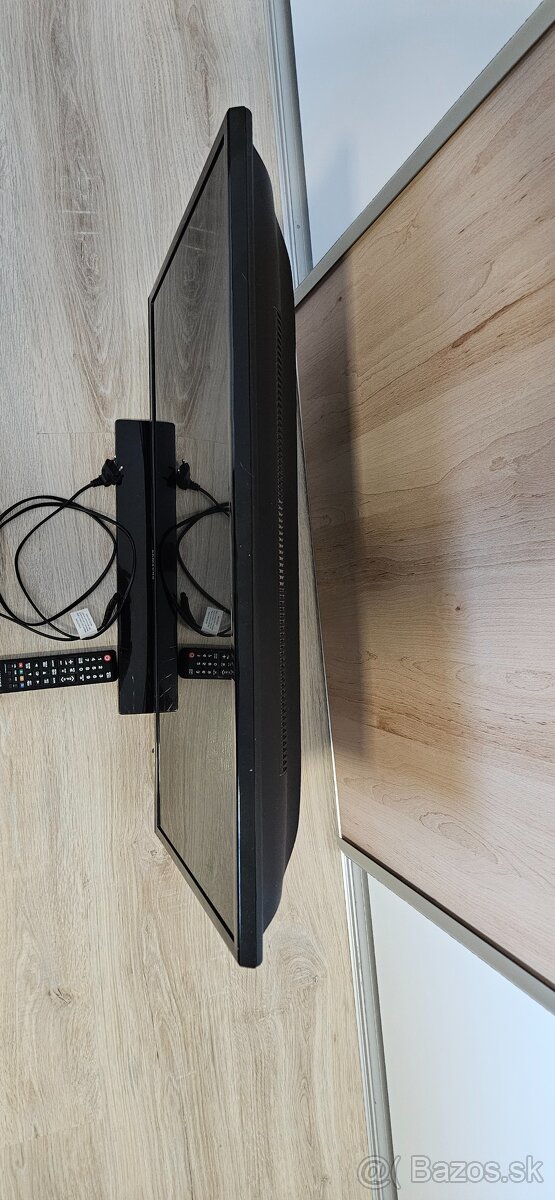 Televizor Samsung 32" - 3