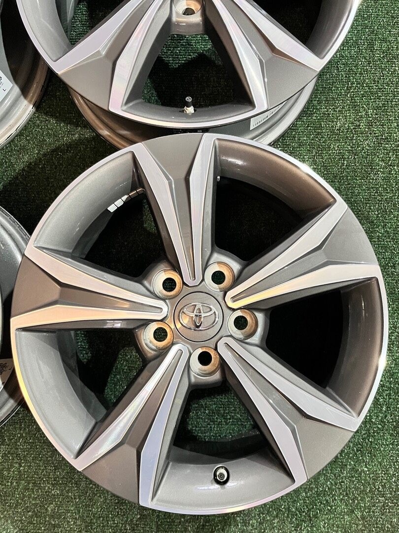 5x114,3 R17 Toyota C-HR - originál alu disky + senzor - TOP - 3