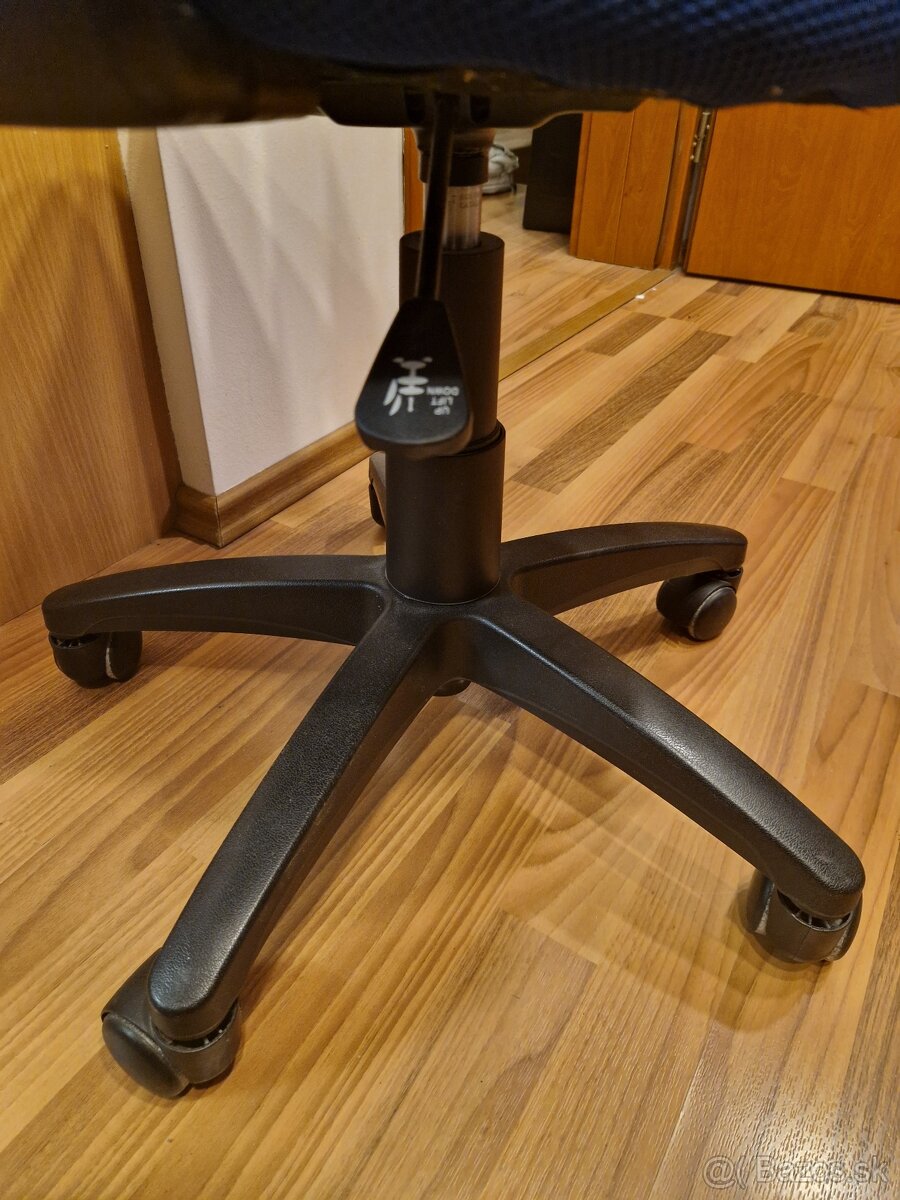 Kancelarska stolička detská - 3