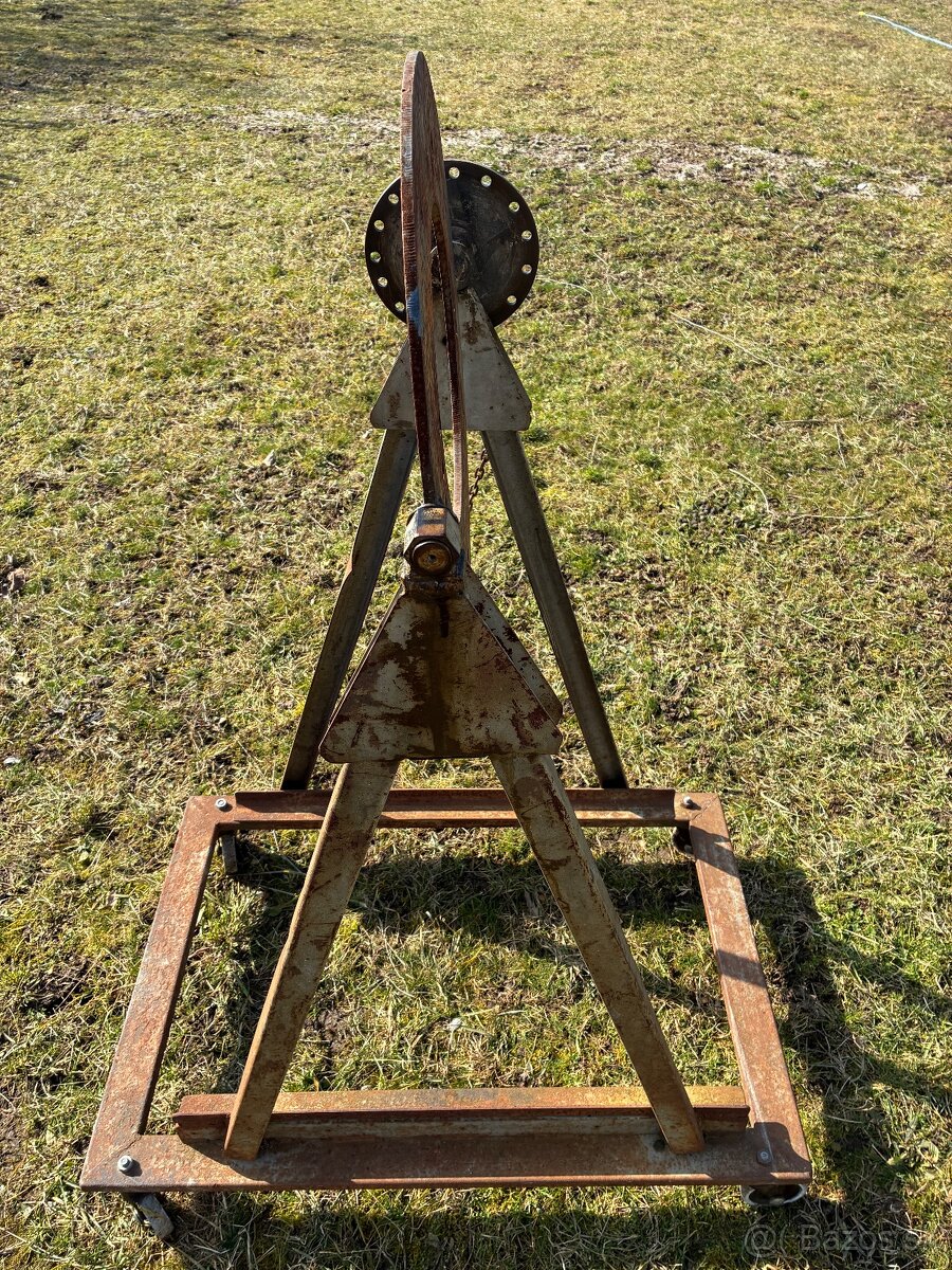 Montážny držiak motorov - 3