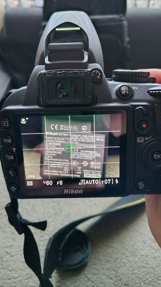 Nikon D3100 - 3