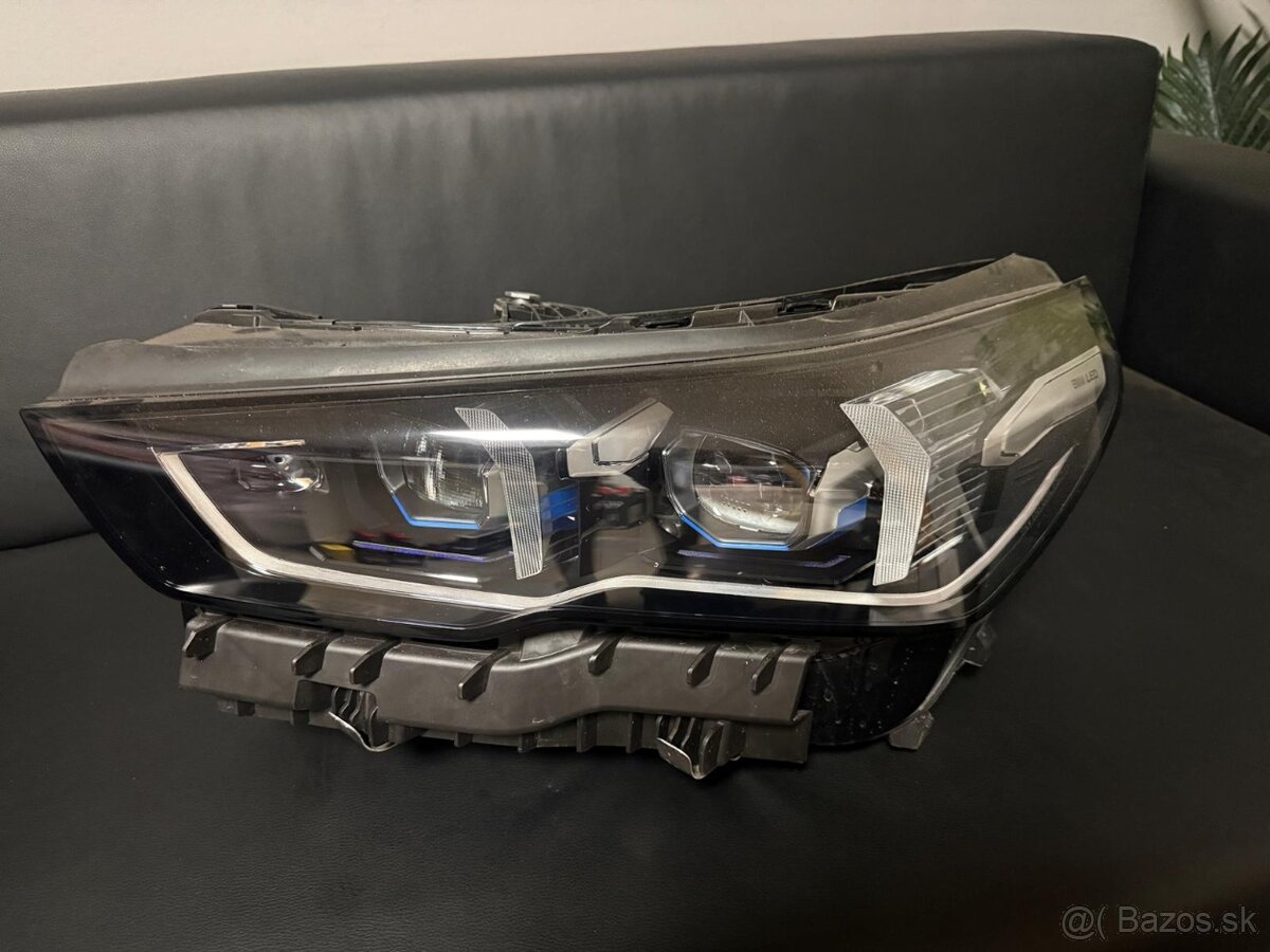 ORIGINAL PREDNY SVETLOMET BMW 5 G60 - 3