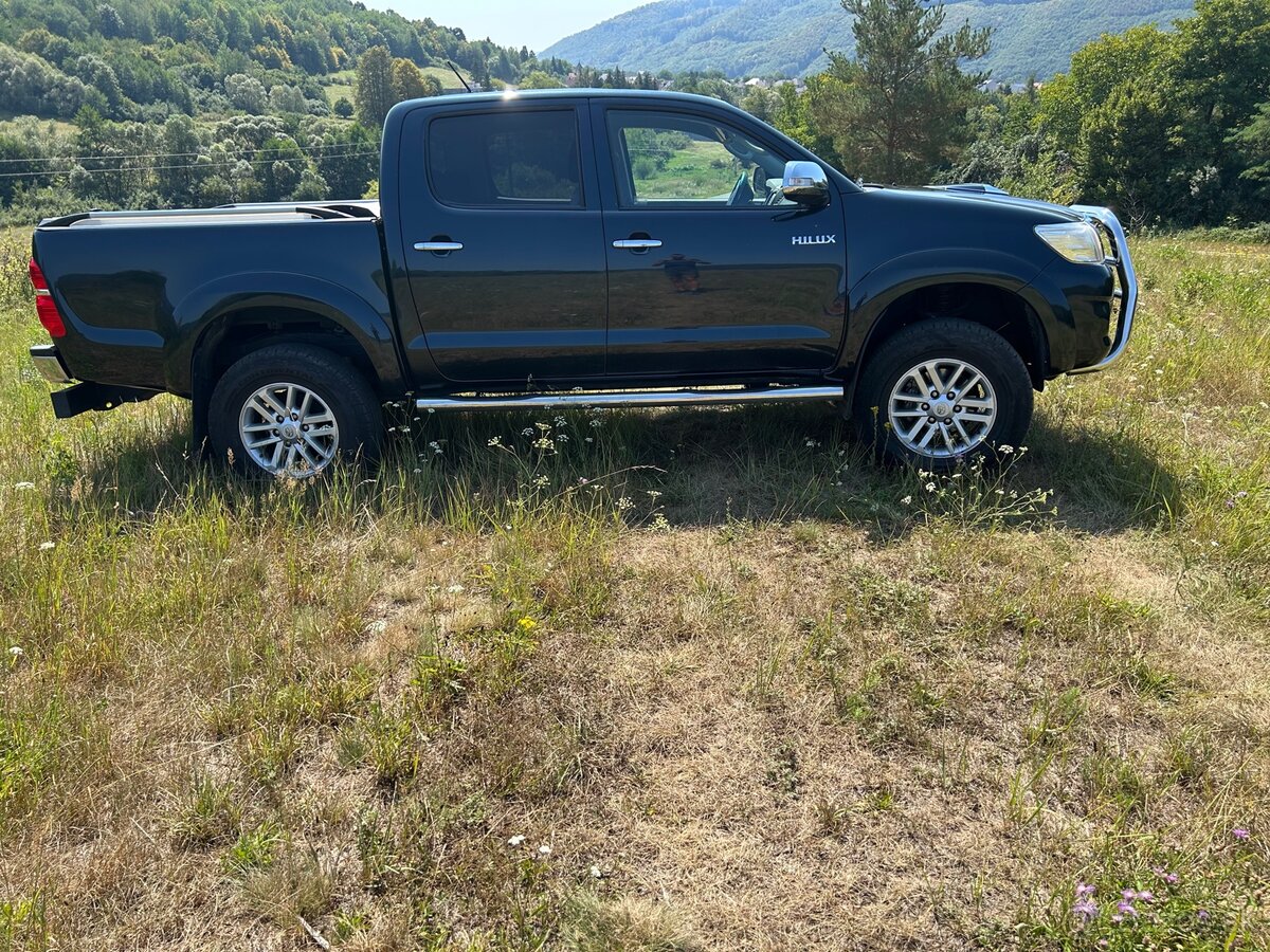 Toyota Hilux 2,5 - 3