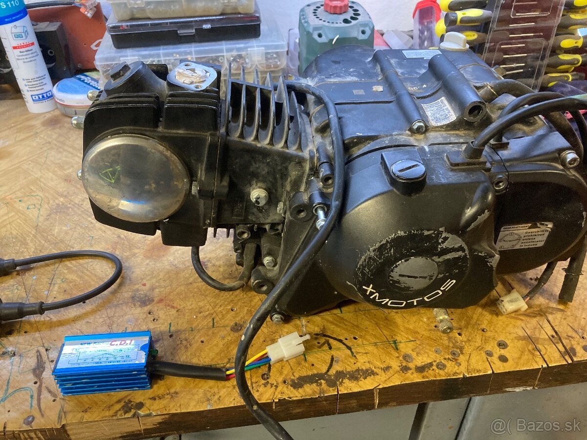 Motor na pitbike 125