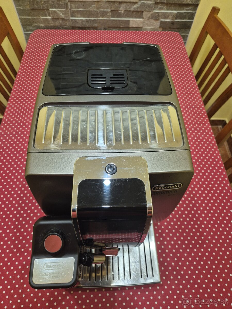 Predám kávovar Delonghi - 3