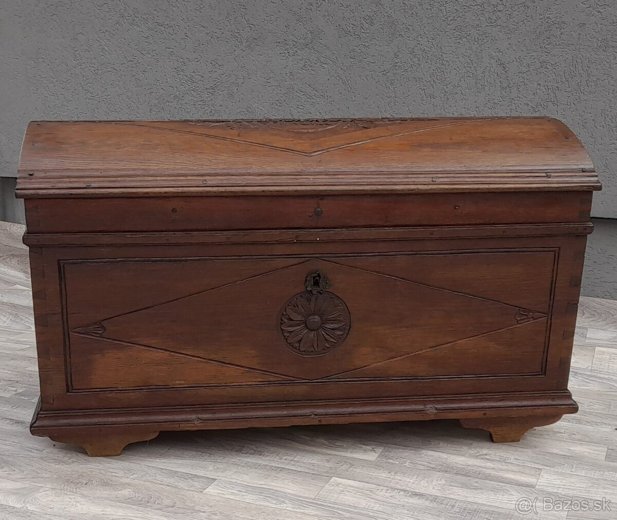 Truhlica dubová z roku 1812 . - 3
