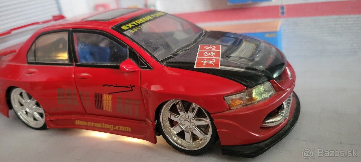 Predam tuningove modely aut v 1:24 mierke - 3