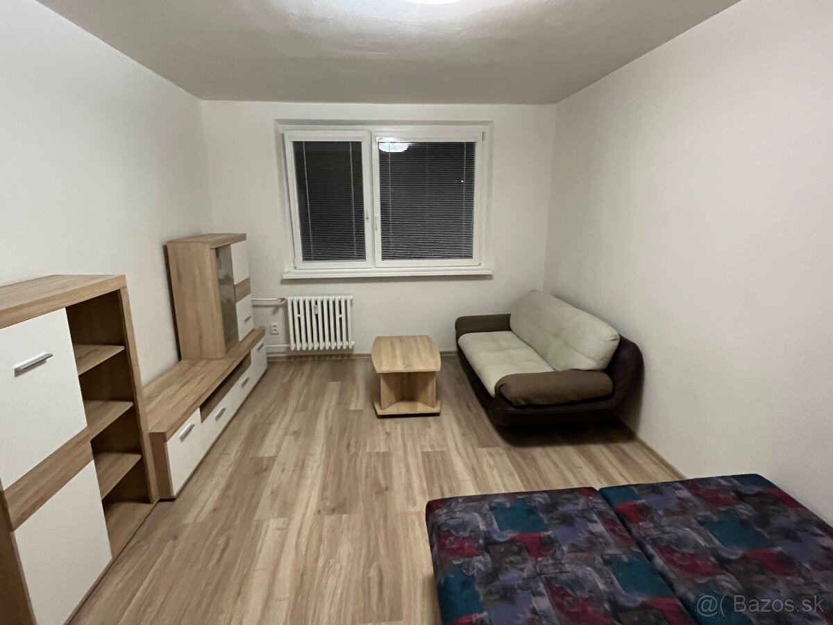 Prenájom 1 izbového bytu - Bratislava - Petržalka - 3
