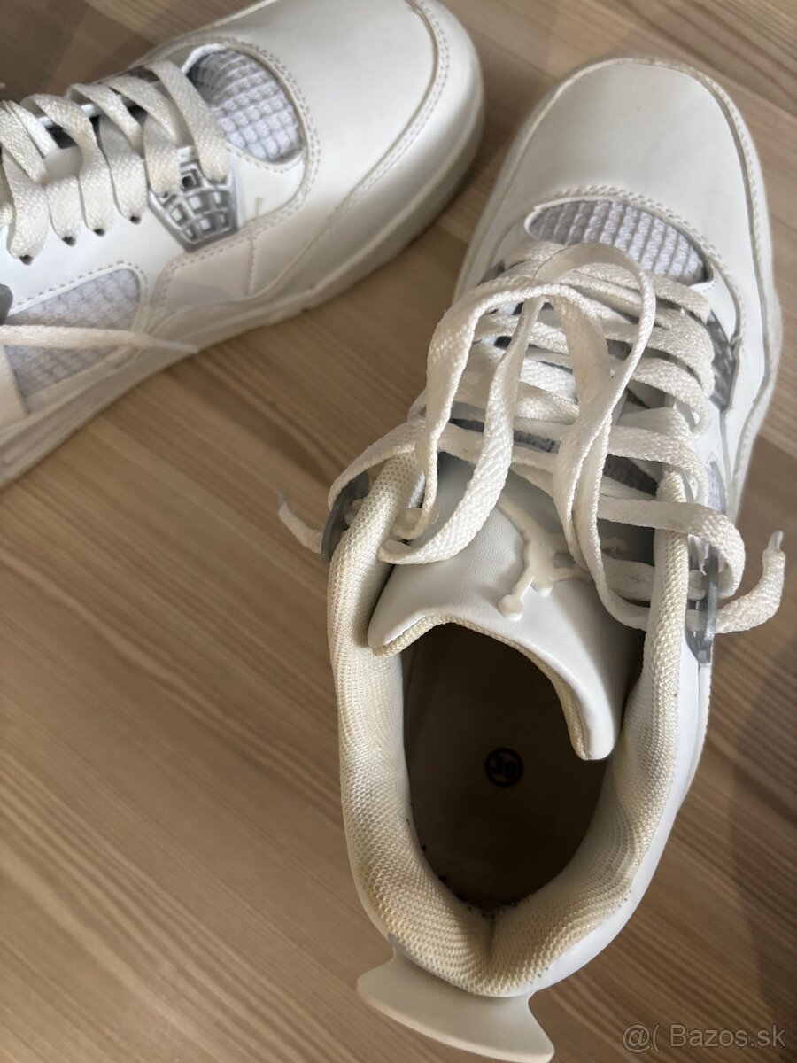 Nike Air Jordan 4 retro - 3