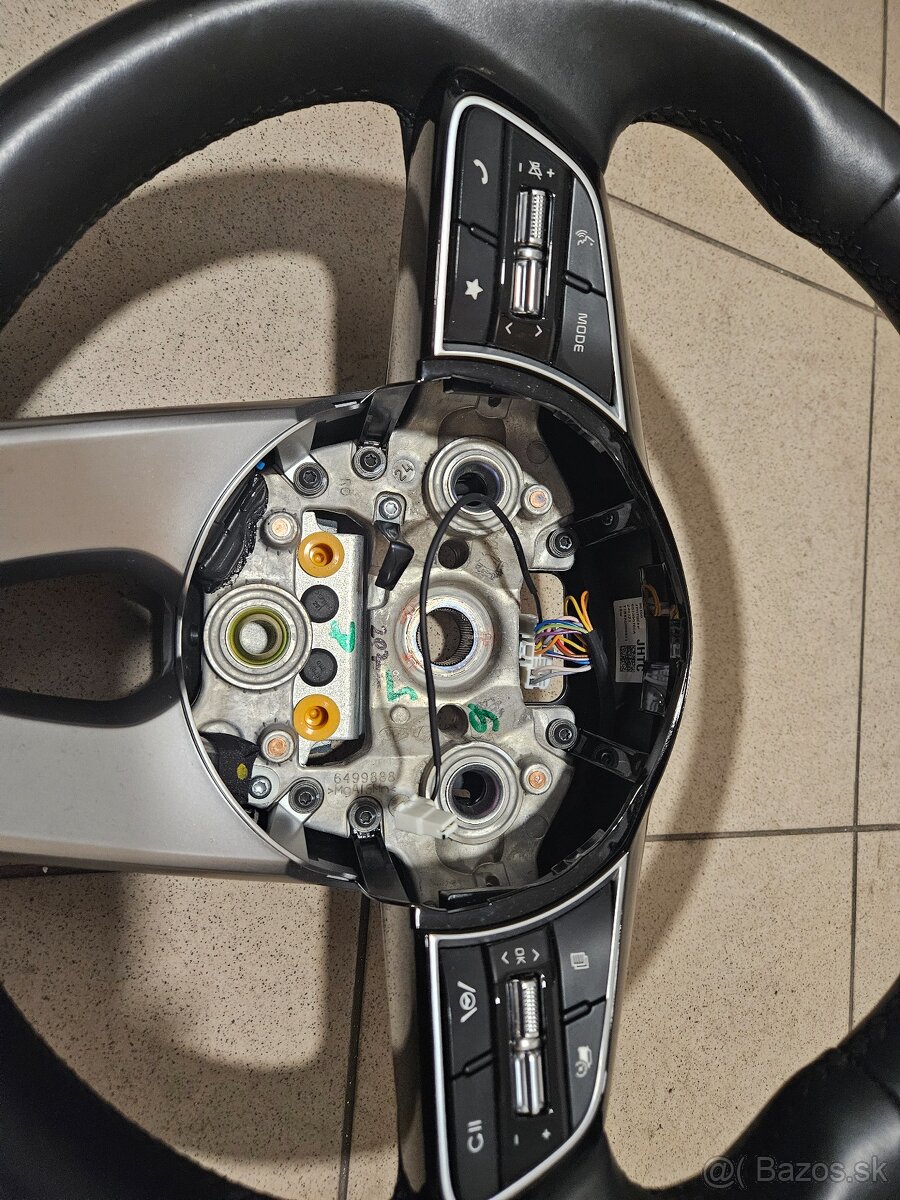 Volant Kia Ceed SW 2024 - 3