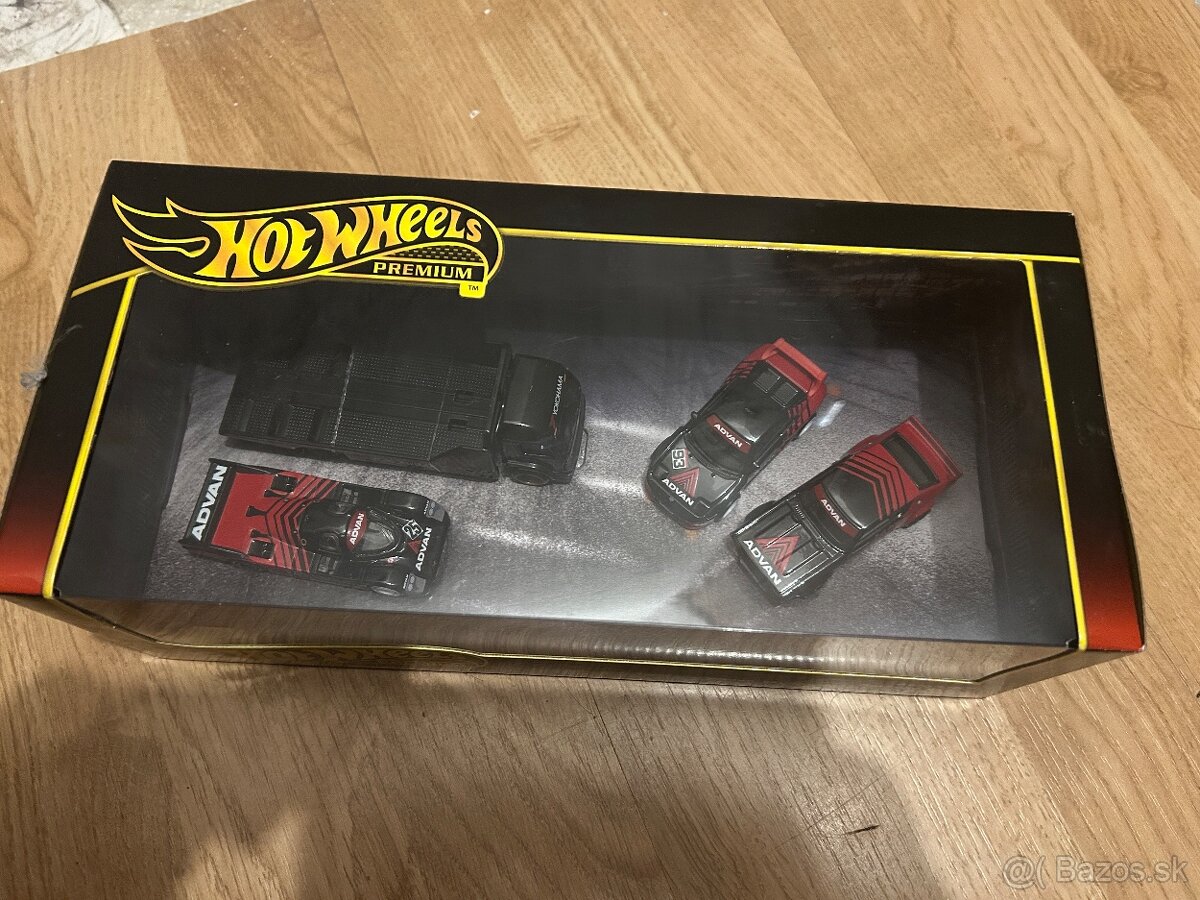 Hot Wheels Premium - 3