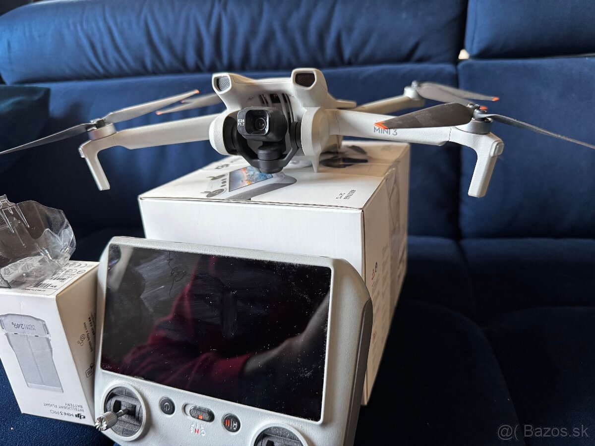 dji mini 3 + dji ovladac - 3