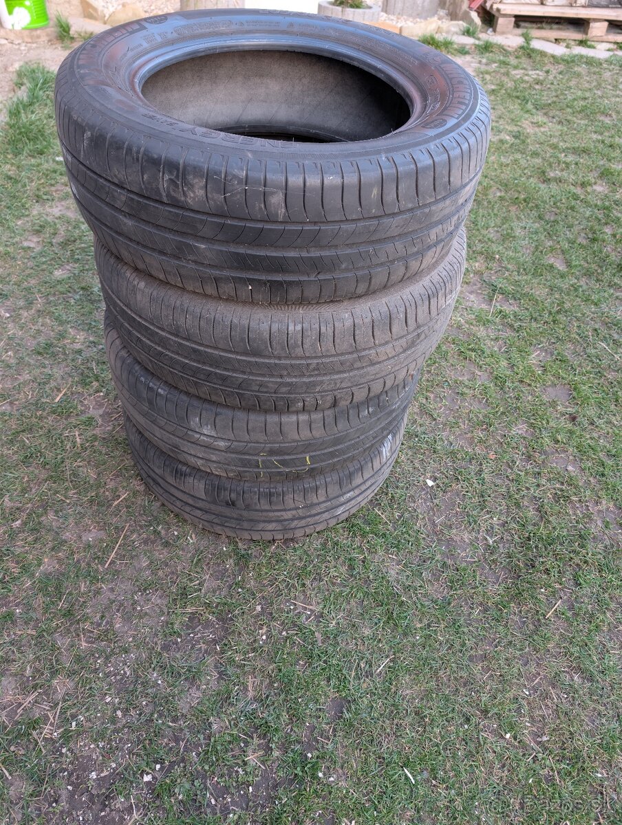 205/60r16 - 3