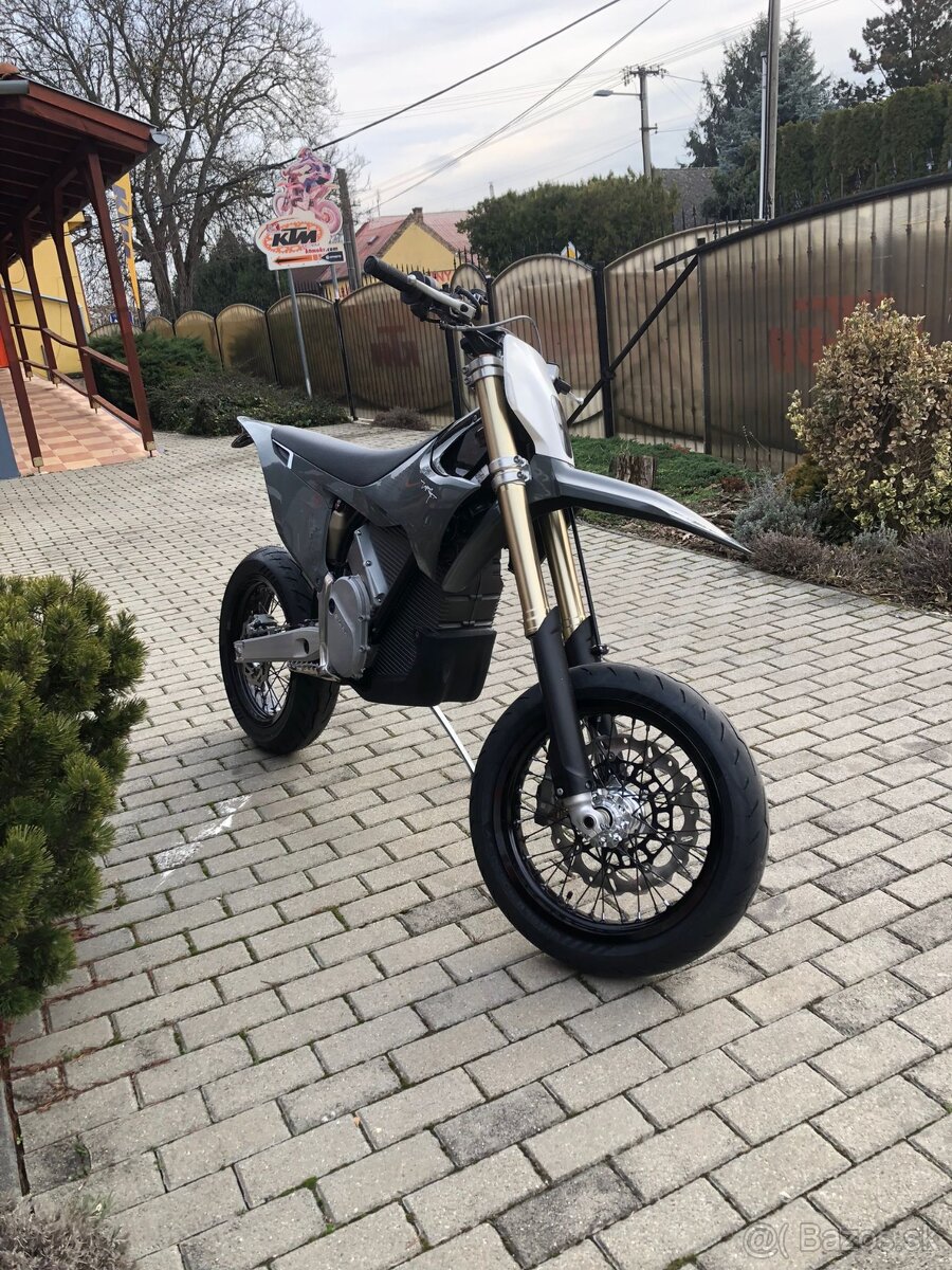 STARK VARG SM (Supermoto) - "Alpha 80HP" 12999 - 3