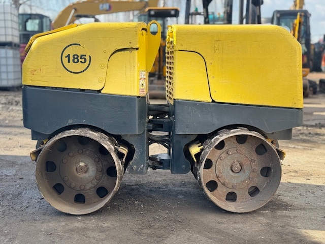 Ježkový válec Wacker Neuson RT82 - 3