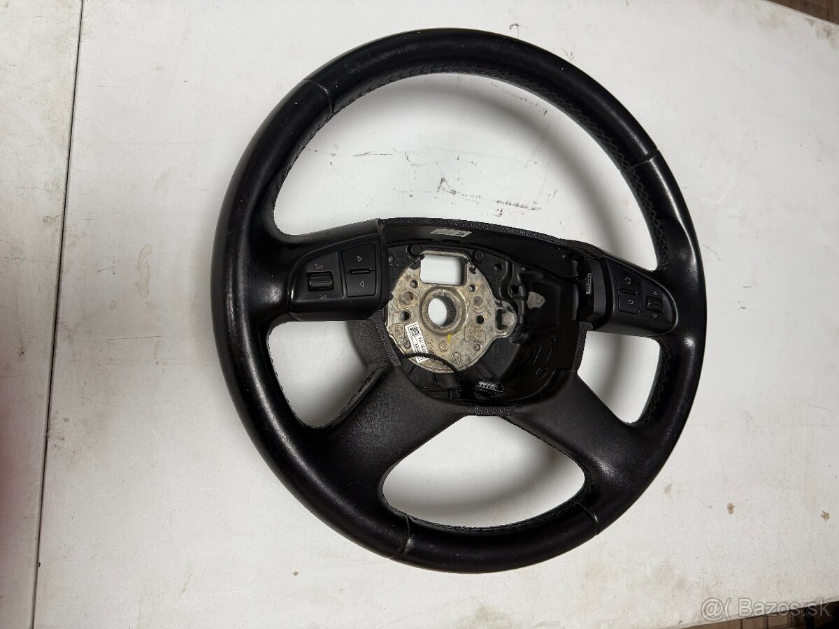 Štvorramenný a multifunkčný volant ŠKODA - 3