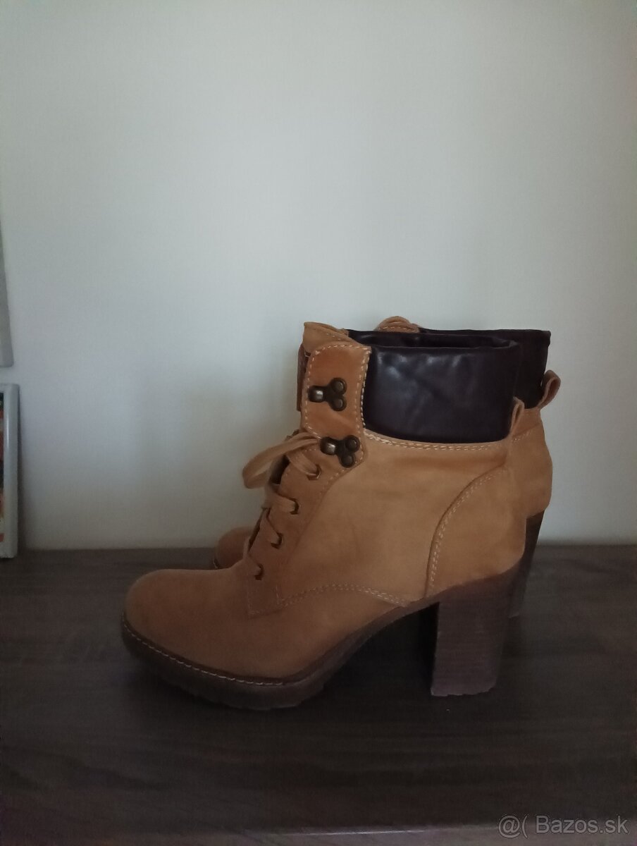 2x čižmy:členkové z brús. kože 40, vysoké čierne 39 - 3