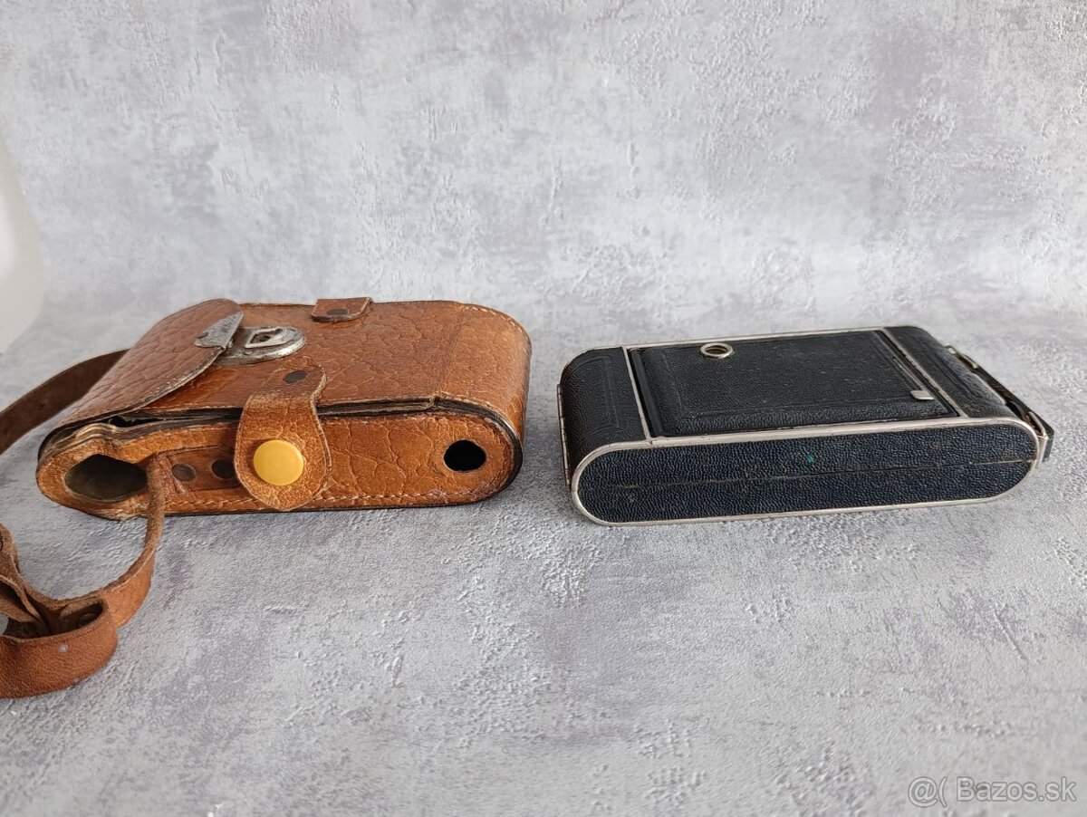 Starý měchový fotoaparat KODAK JUNIOR 620 + pouzdro - 3