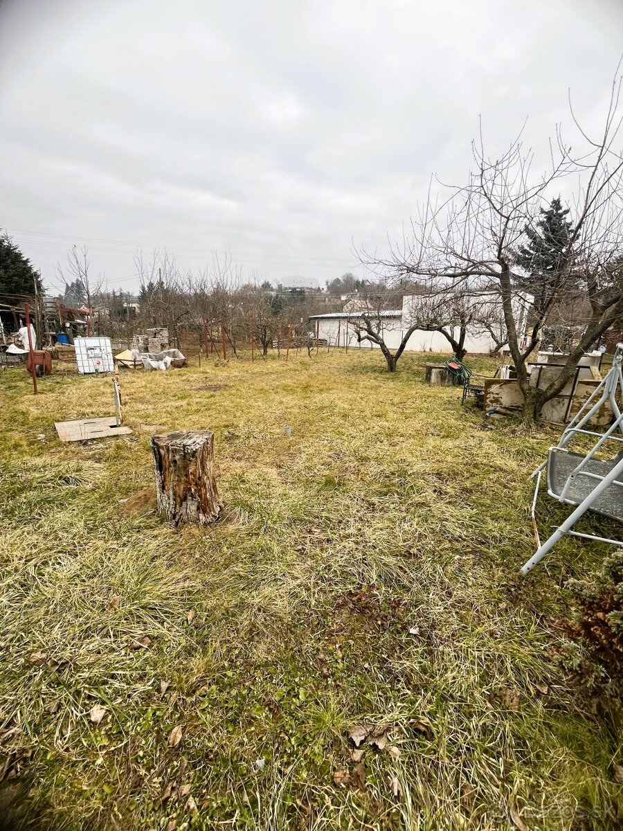 Záhradná chata so slnečným pozemkom top lokalita Levice - 3