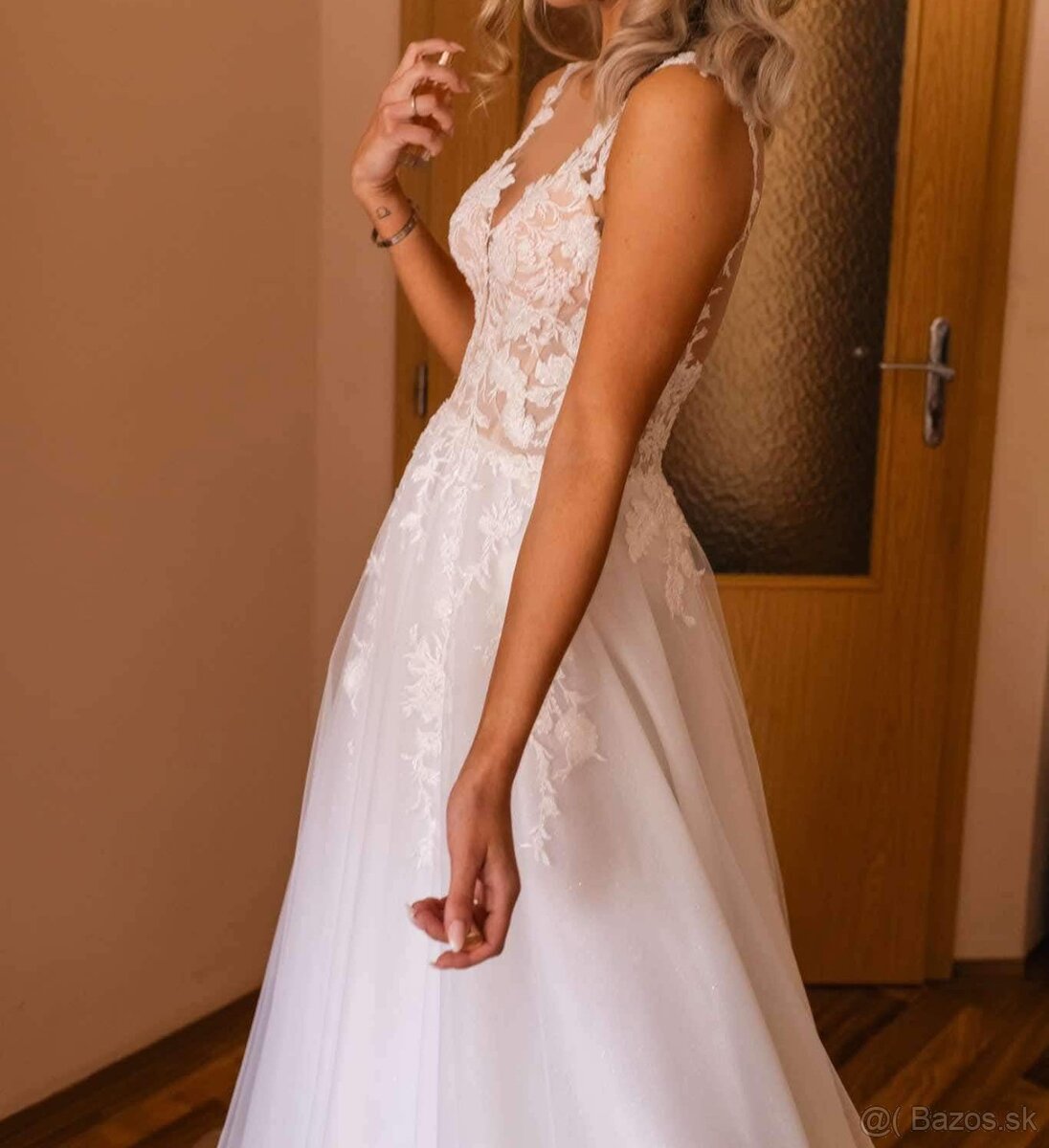 Predám nádherné úplne nové svadobné šaty s jemné trblietav - 3