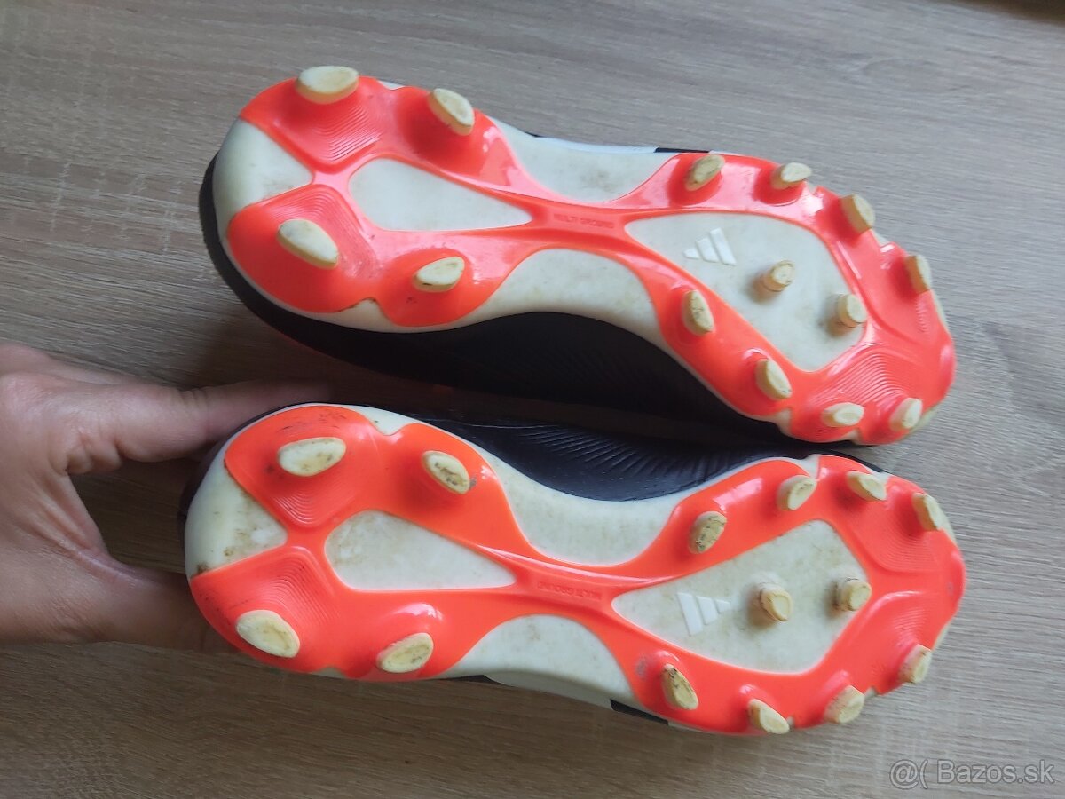 Chlapčenské kopačky Adidas Predator Veľkosť 35 - 3