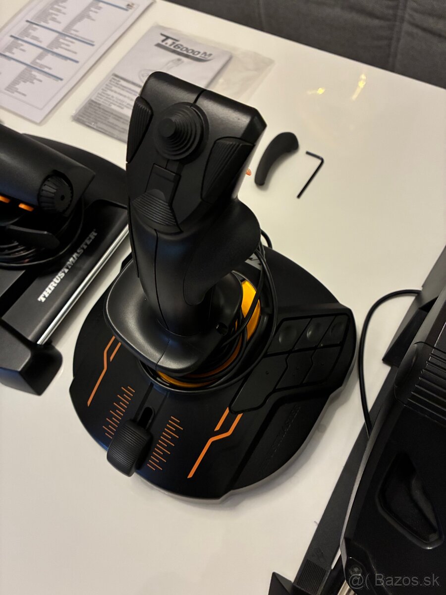 ✈️ Thrustmaster T16000M Flight Pack – joystick, plyn, pedále - 3