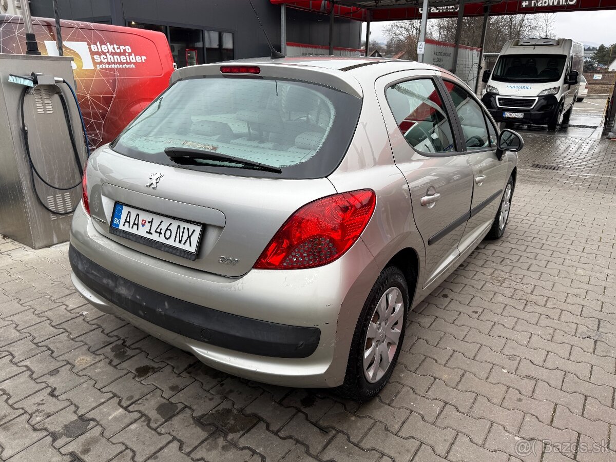 Peugeot 207 1.4 - 3