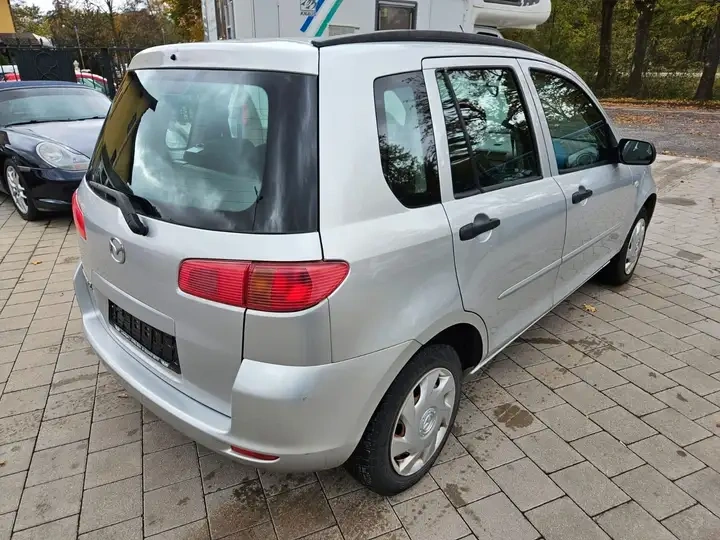 Mazda2 Mazda 2 typ DY 1.25i 55kw rok 2007 strieborna - 3