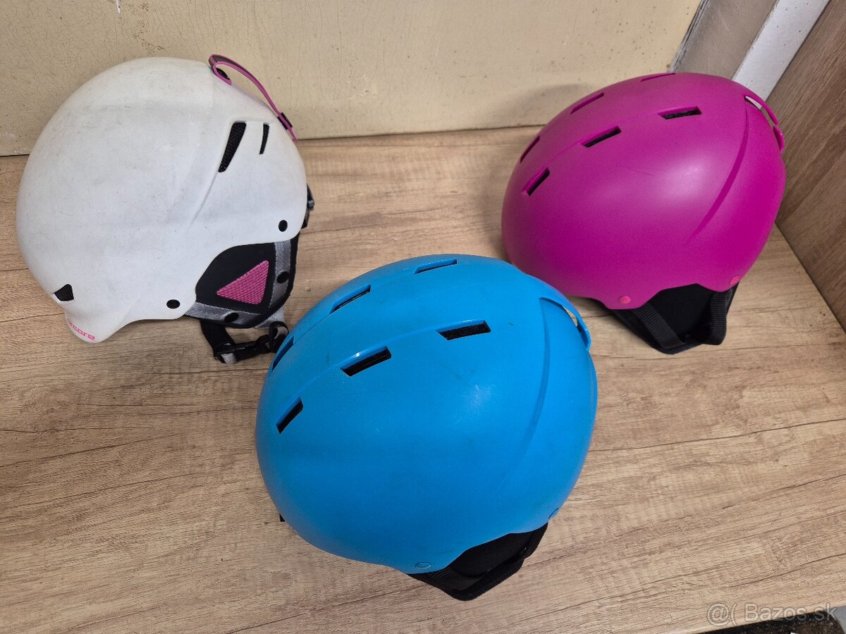 Prilba snowboard lyze - 3