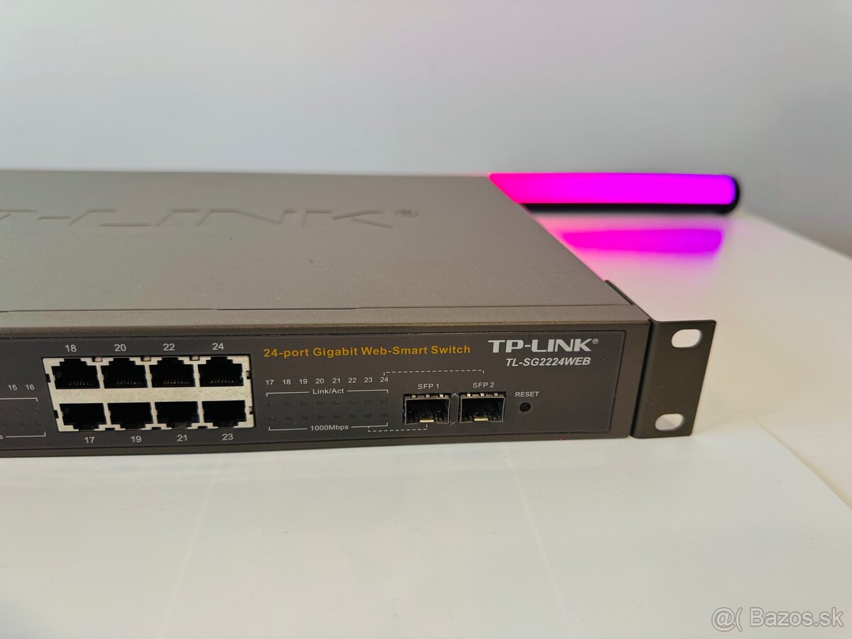 Switch TP-LINK TL-SG2224WEB, 24+2 ports, 1Gbps - 3