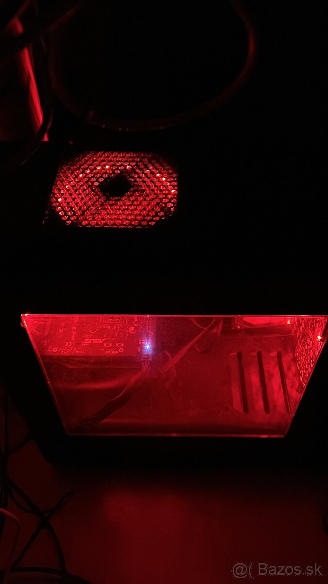 Predám výkonný počítač – Ryzen 5 3600 / GTX 1650 / 16 GB RAM - 3