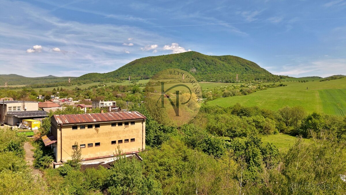 ZNÍŽENÁ CENA_NA PREDAJ_Poľnohospodárska budova - Sýpka v obc - 3