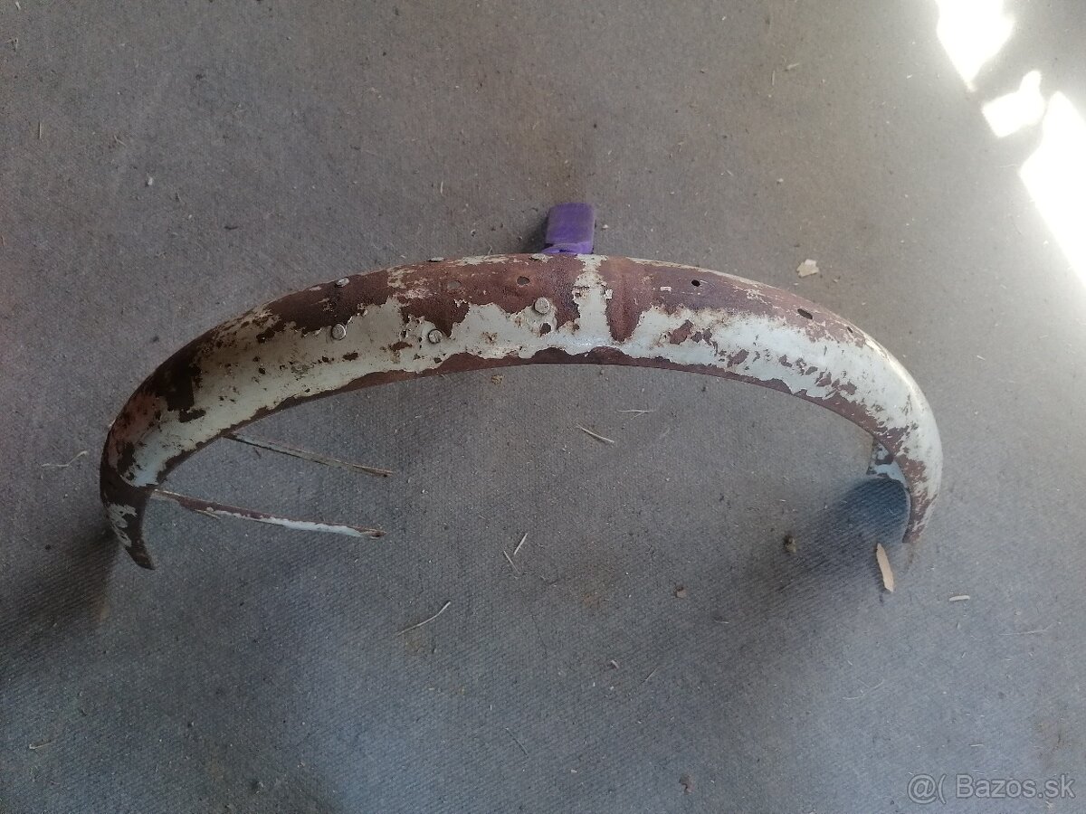 Zadný blatník na Stadion s11 - 3