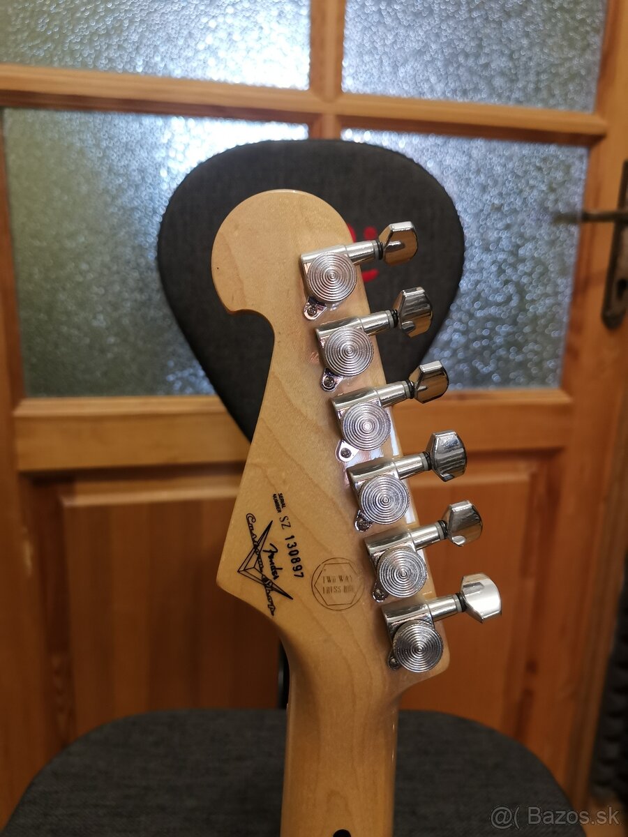 Gitara tvaru Stratocaster - 3