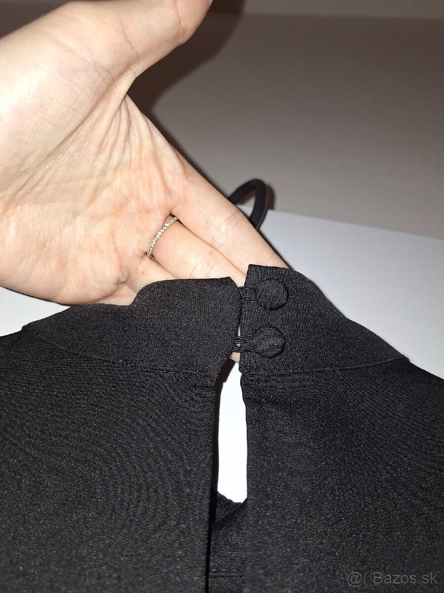 Čierne šaty - 3