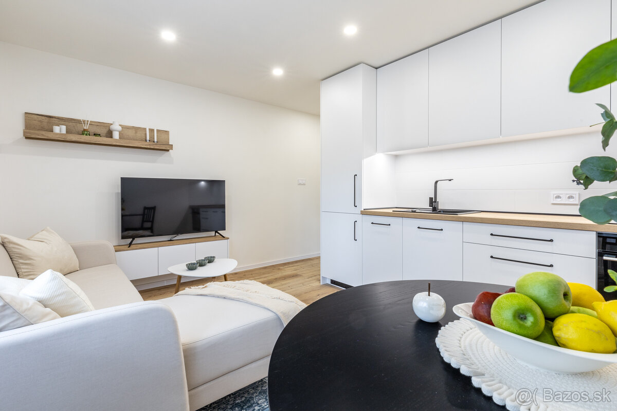 Na prenájom 2,5 izbový byt - Komenského, Košice - 3