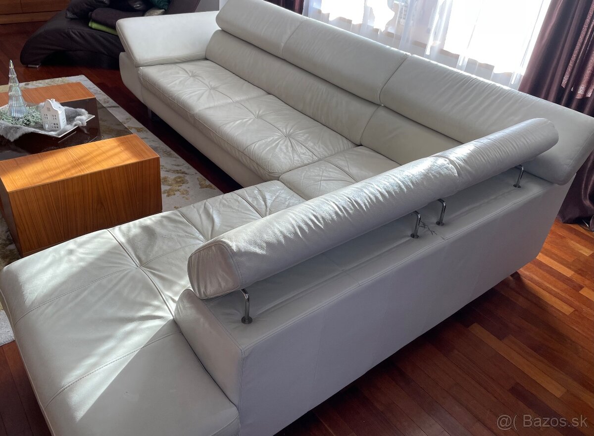 Biely kožený luxusný gauč - 3
