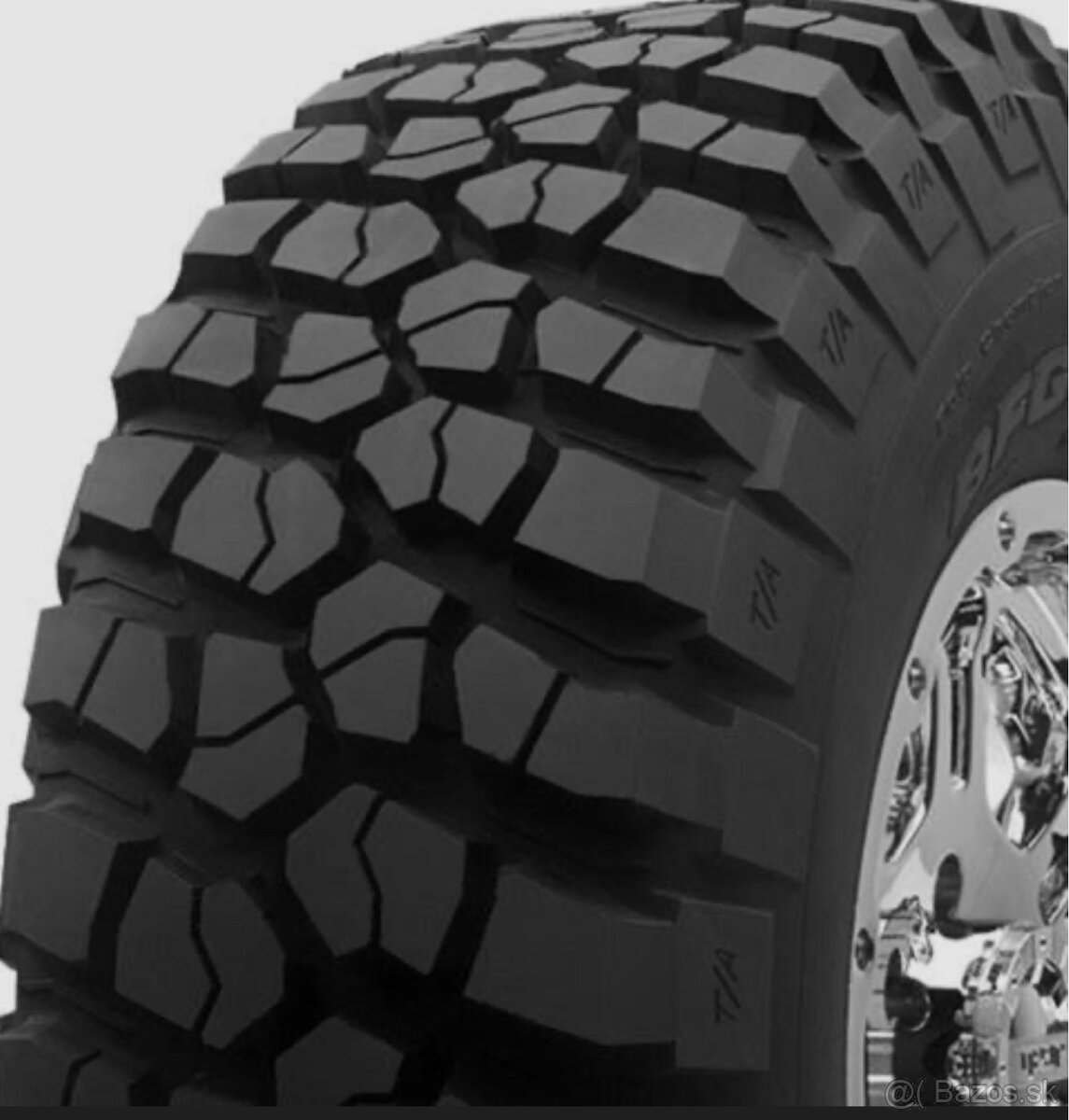 BFGoodrich Mud Terrain T/A km2 LT255/75 R17 - 3