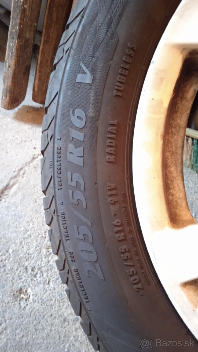 Disky na Volvo R16 - 3