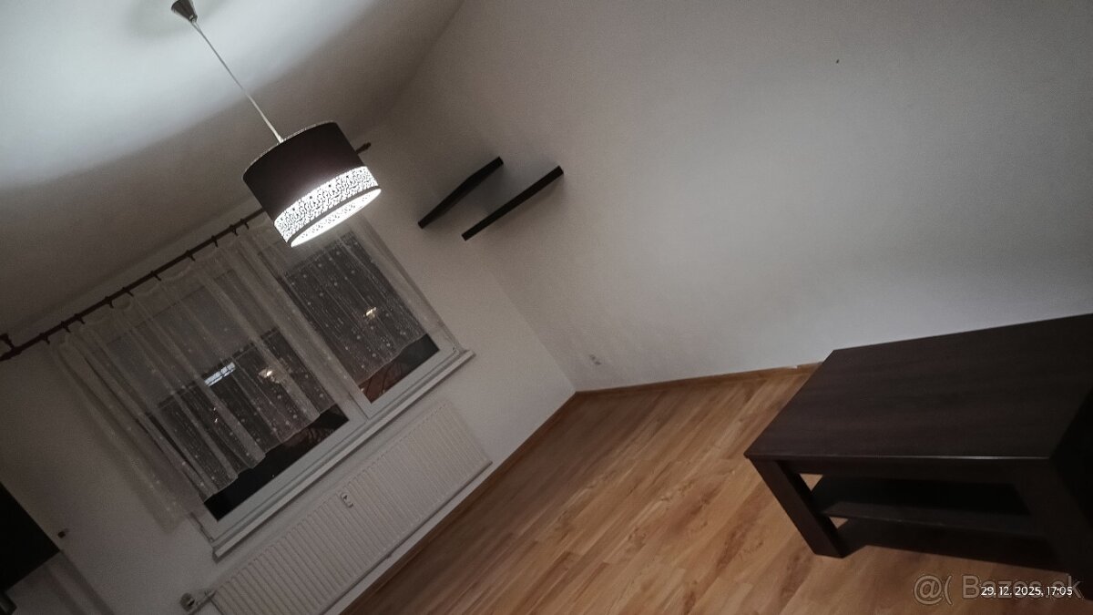 Dvojizbový byt na prenájom Levice - 3