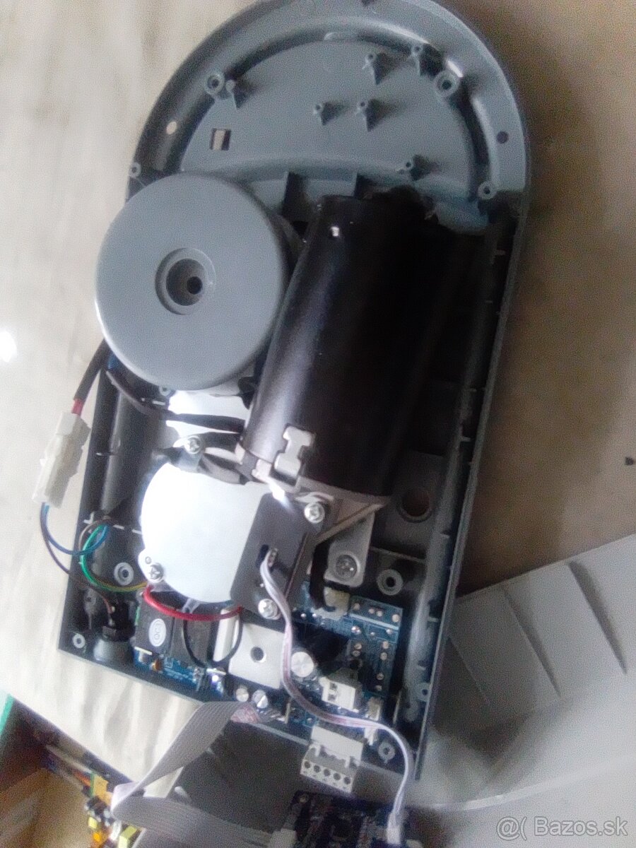 Predám pohon garažovej brány ERTE 800 N - 3