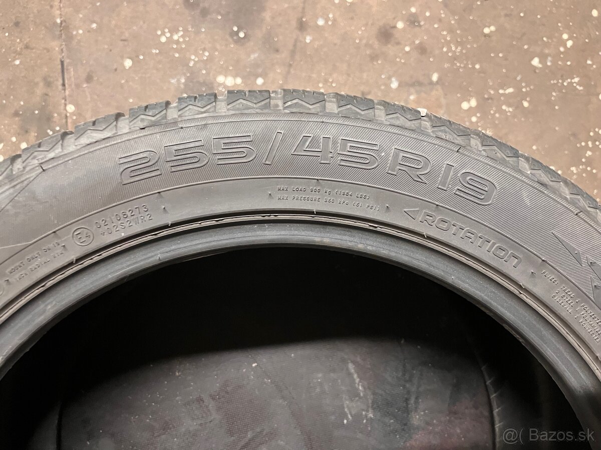 Zimne pneumatiky 255/45 R19 Nokian - 3