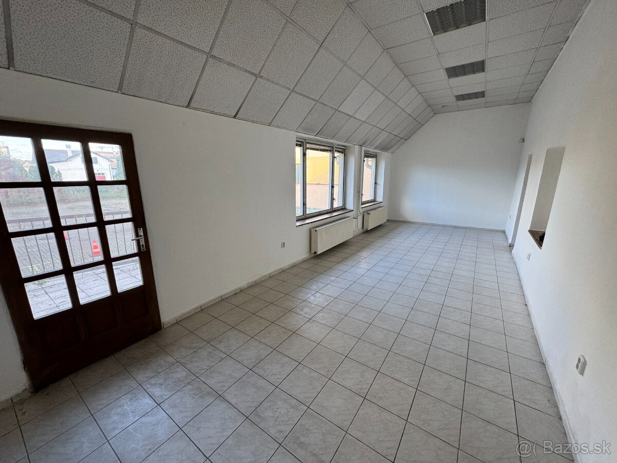 Mimoriadne zníženie ceny BÝVAJTE A PODNIKAJTE v centre Lučen - 3