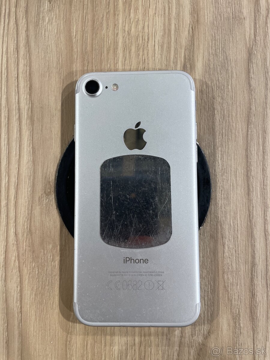 iPhone 7/ 128 GB - 3