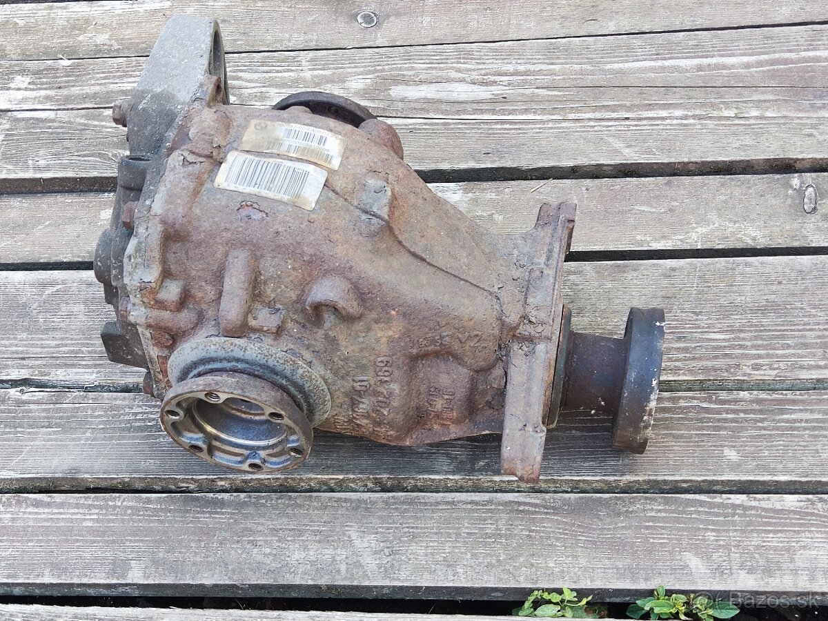 Predam zadný diferenciál a kardan z bmw e60 520d manual - 3