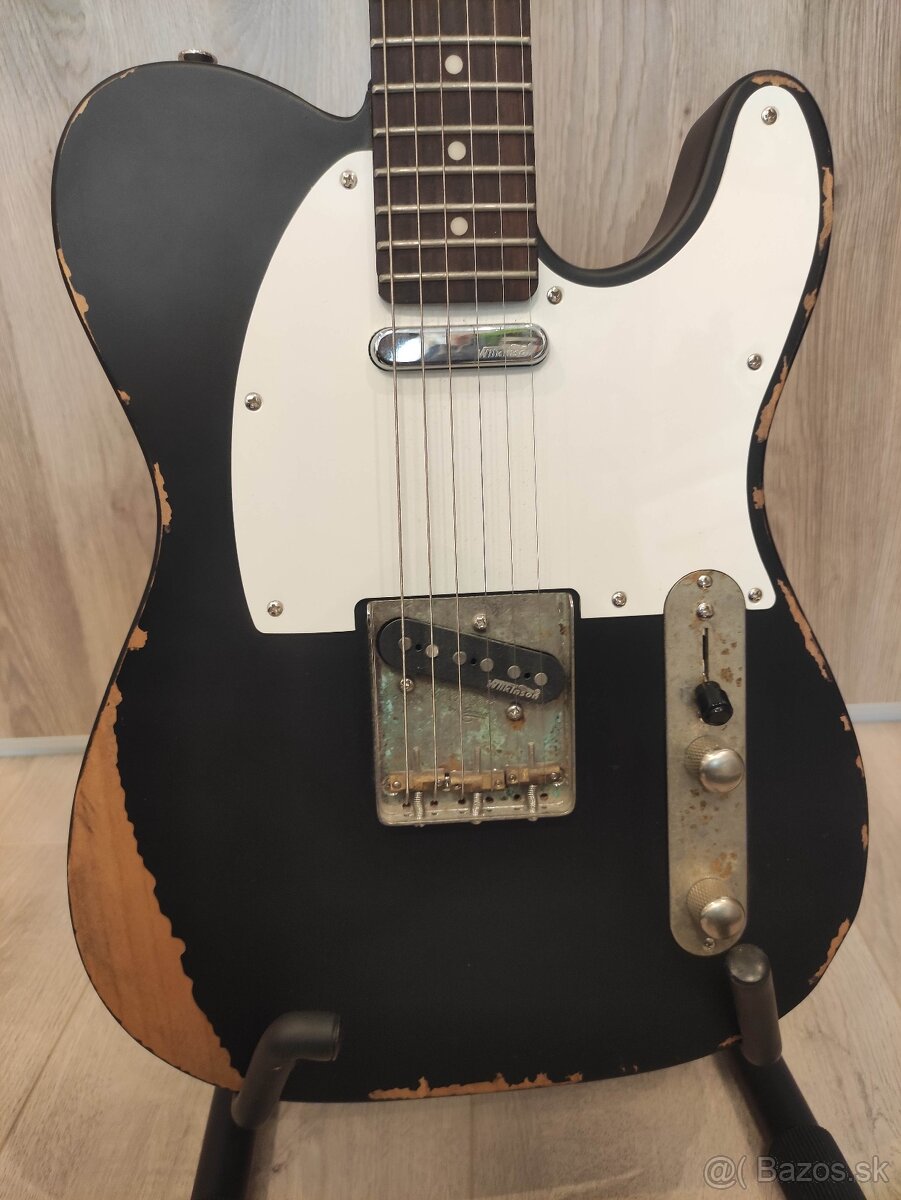 Gitara Vintage V62 Icon Distressed Black - 3