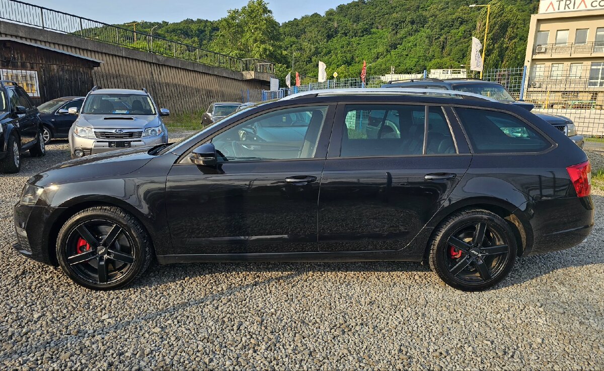 Škoda Octavia Combi 2.0 TDI DPF RS DSG - 3