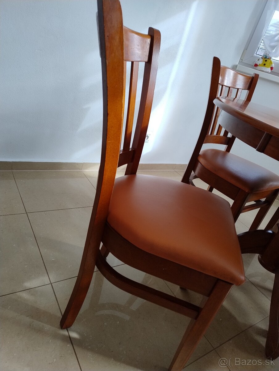 Jedálenský stôl so stoličkami - 3
